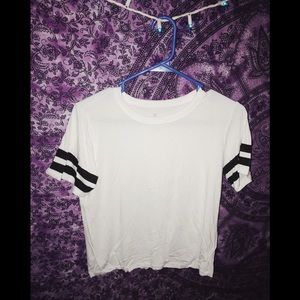 AE cropped tee with stripes on sleeves